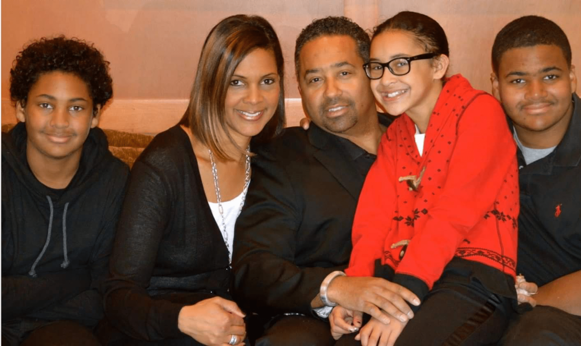 Dr siegel with family - specialsmilesdentistry.com